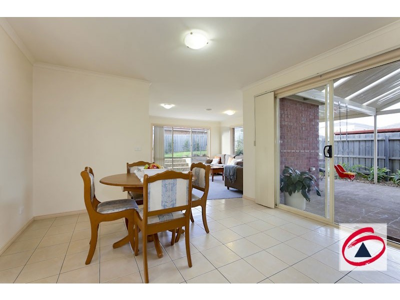 60 Ebony Drive, Pakenham VIC 3810