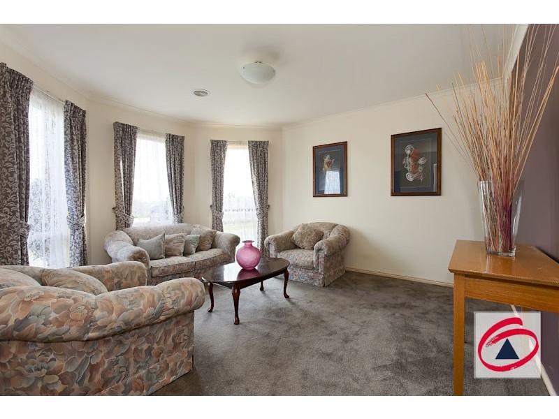 60 Ebony Drive, Pakenham VIC 3810