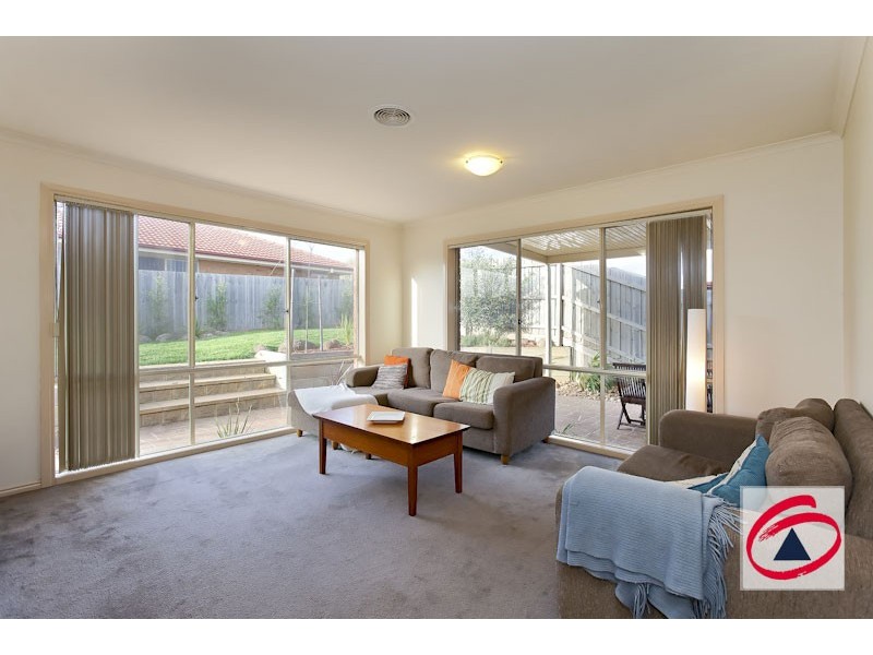 60 Ebony Drive, Pakenham VIC 3810