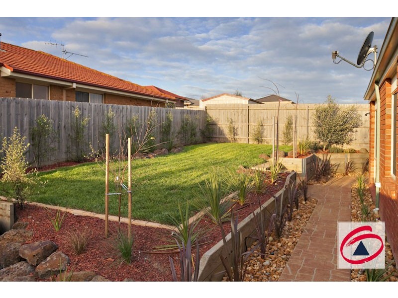 60 Ebony Drive, Pakenham VIC 3810