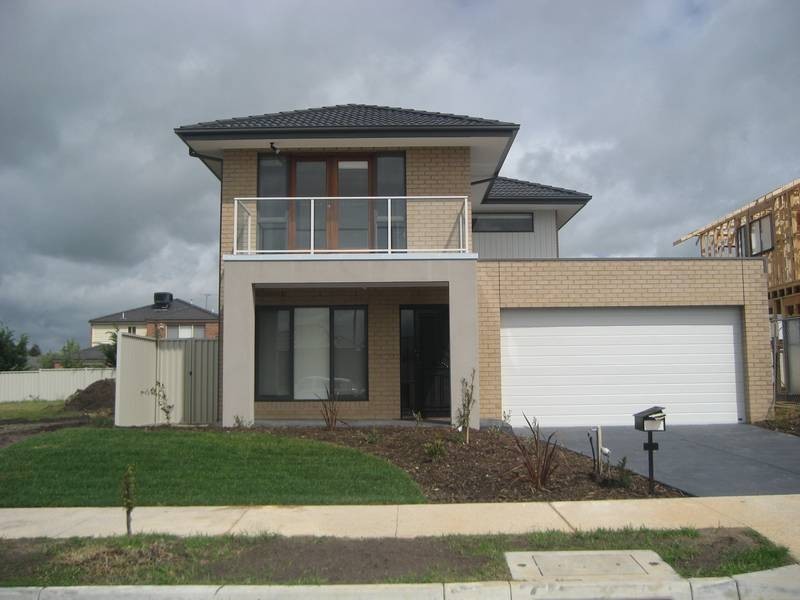 3 Portland Road, Pakenham VIC 3810