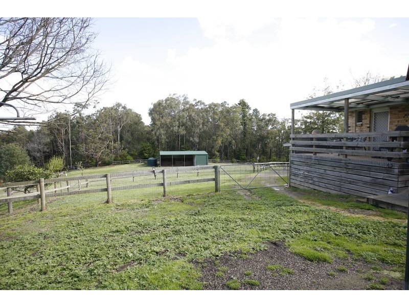 190 Gordon Road, Pakenham Upper VIC 3810