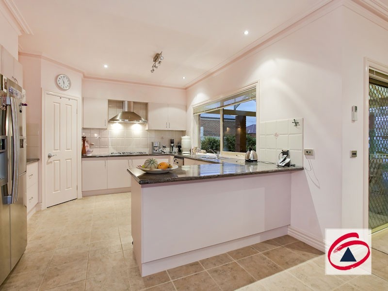 25 Juliet Gardens, Pakenham VIC 3810