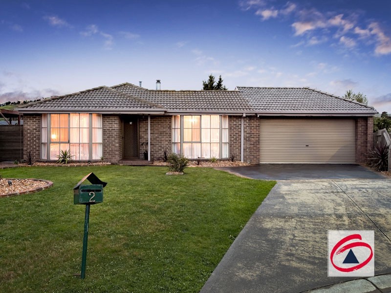 2 Anita Place, Pakenham VIC 3810