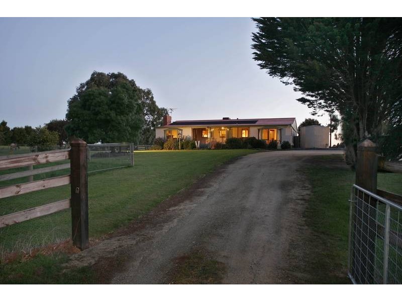 150 Warren Road, Nar Nar Goon North VIC 3812