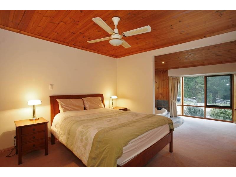 150 Warren Road, Nar Nar Goon North VIC 3812