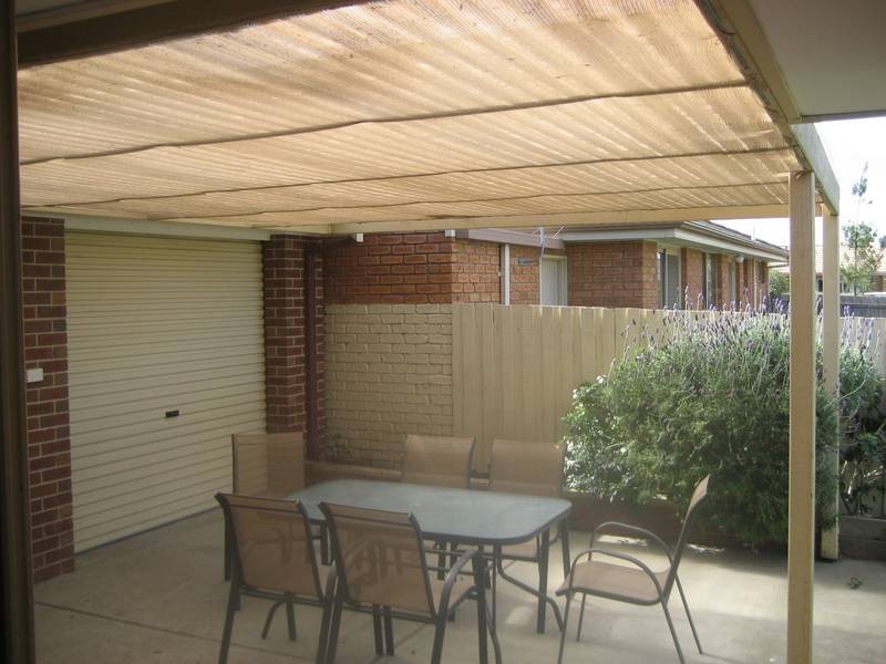 27 Balmoral Way, Pakenham VIC 3810