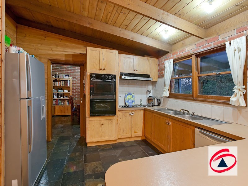 84 Bourkes Creek Road, Pakenham Upper VIC 3810