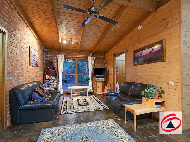 84 Bourkes Creek Road, Pakenham Upper VIC 3810