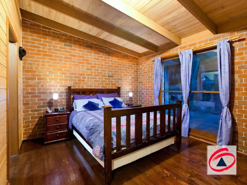 84 Bourkes Creek Road, Pakenham Upper VIC 3810