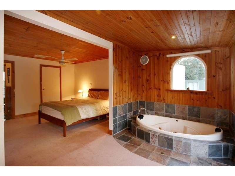 150 Warren Road, Nar Nar Goon North VIC 3812