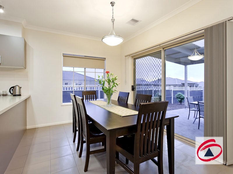 25 Arbour Rise, Pakenham VIC 3810