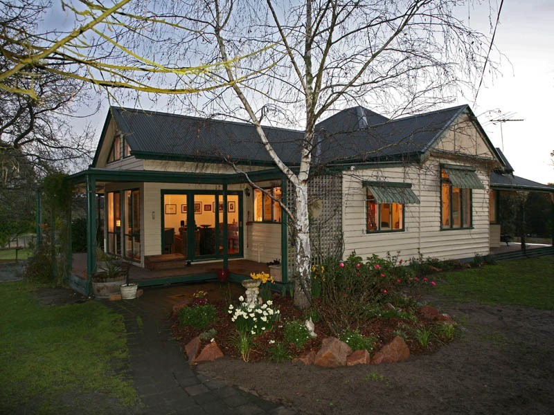 260 Tynong North Road, Tynong North VIC 3813