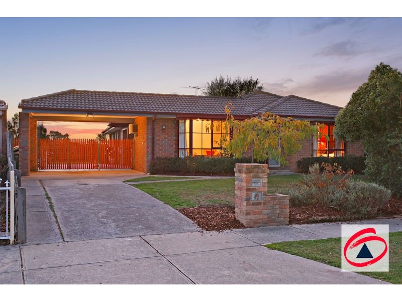 6 Isaac Court, Pakenham VIC 3810