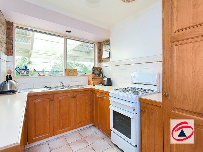 10 Broadbent Way, Pakenham VIC 3810