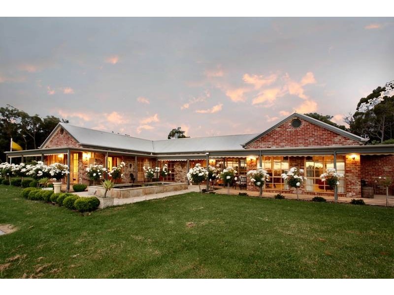 70 Sanders Road, Garfield North VIC 3814