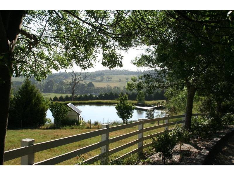 70 Sanders Road, Garfield North VIC 3814