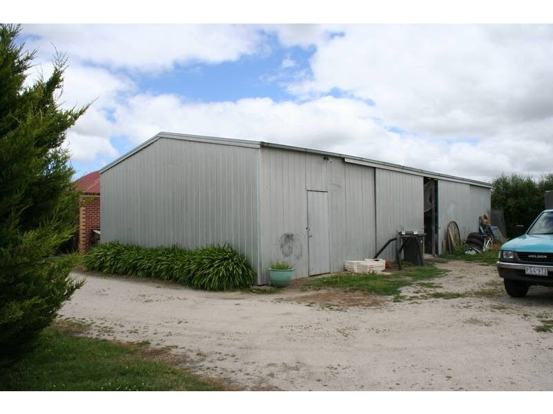 145 Eleven Mile Road, Tynong VIC 3813