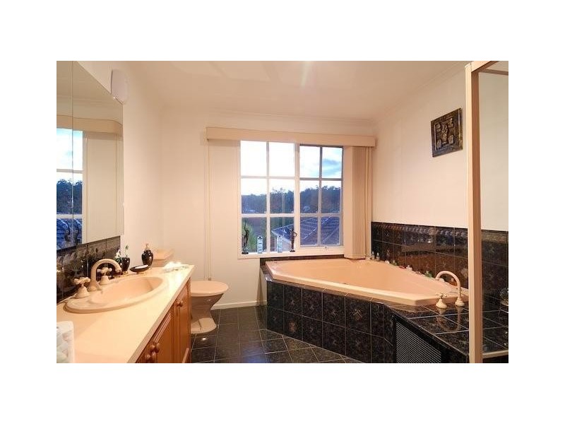 23 Tuscany Rise, Pakenham VIC 3810