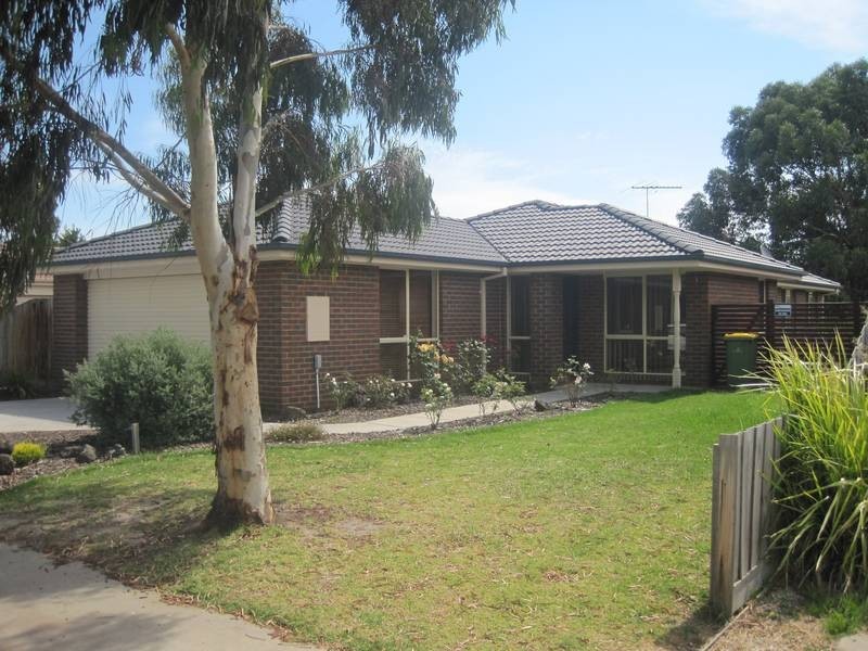 16 Heidi Court, Pakenham VIC 3810