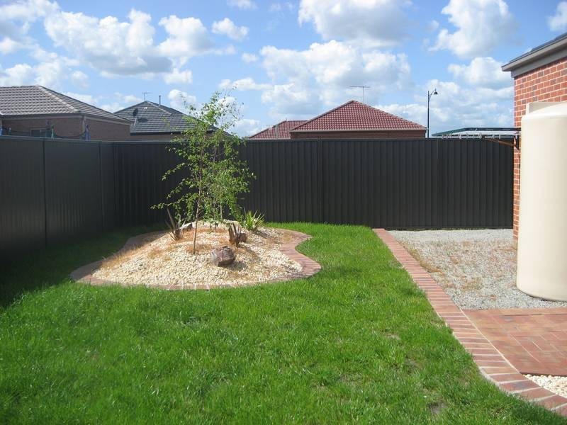6 Parmentier Way, Pakenham VIC 3810