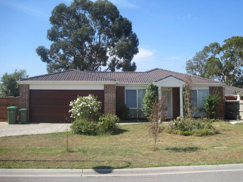 31 Grevillea Place, Pakenham VIC 3810