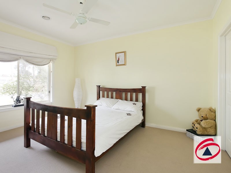 22 Stockmans Circuit, Pakenham VIC 3810