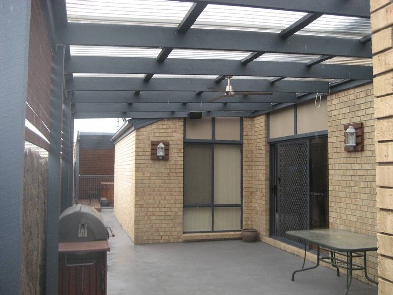 37 Thornbill Circuit, Pakenham VIC 3810