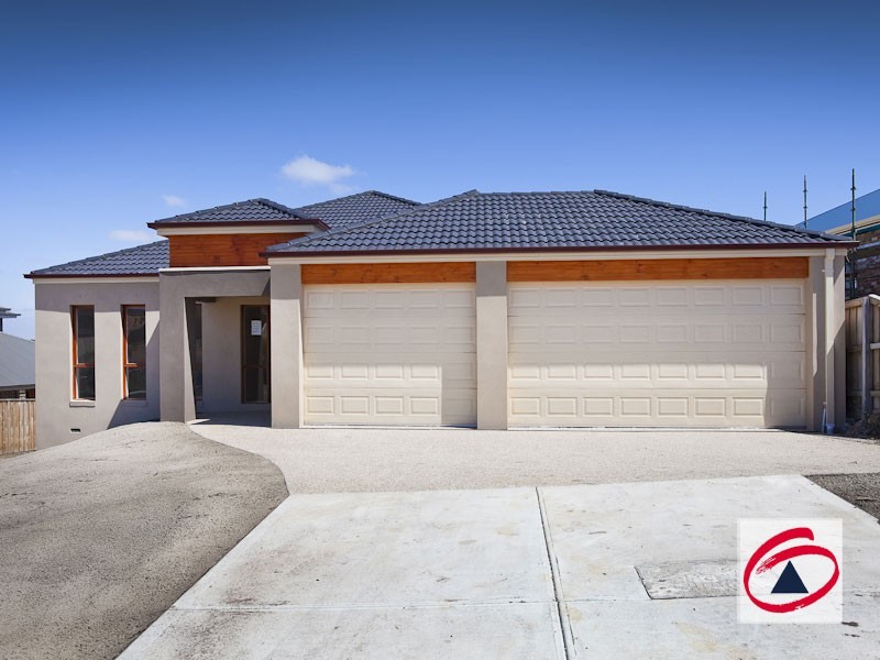 465 Charles Sturt Place, Pakenham VIC 3810