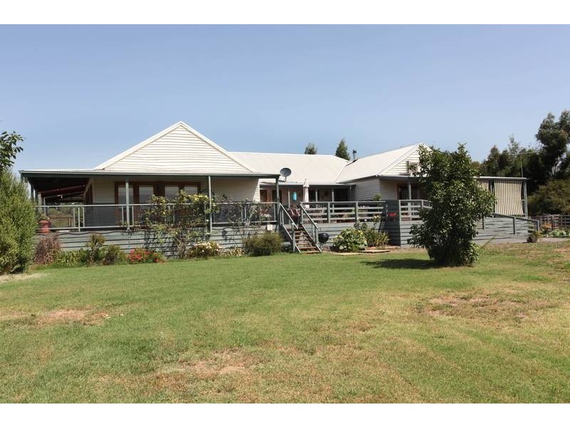 1255 Bunyip River Road, Garfield VIC 3814