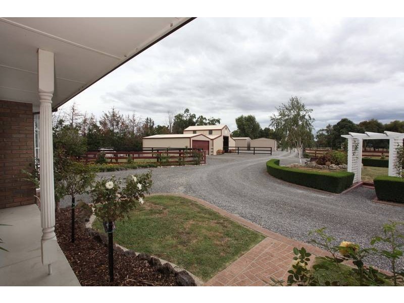 120 Sand Road, Longwarry VIC 3816
