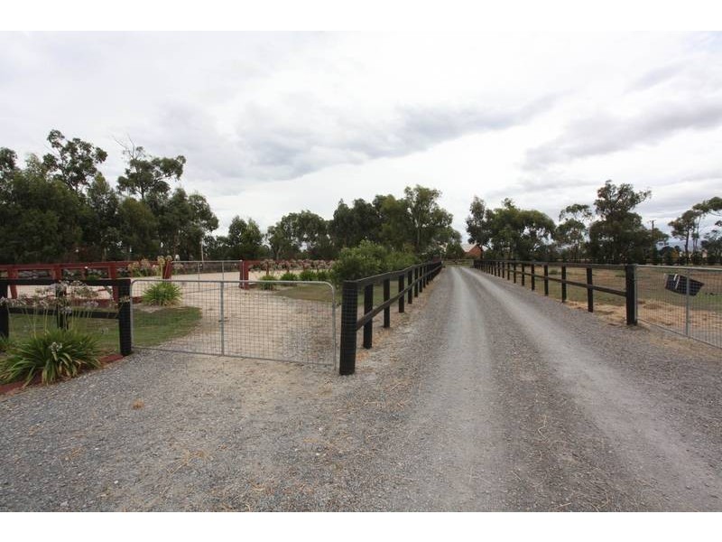 120 Sand Road, Longwarry VIC 3816