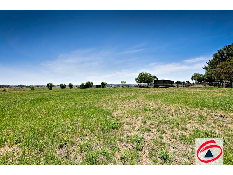 36B Pinehill Drive, Pakenham VIC 3810