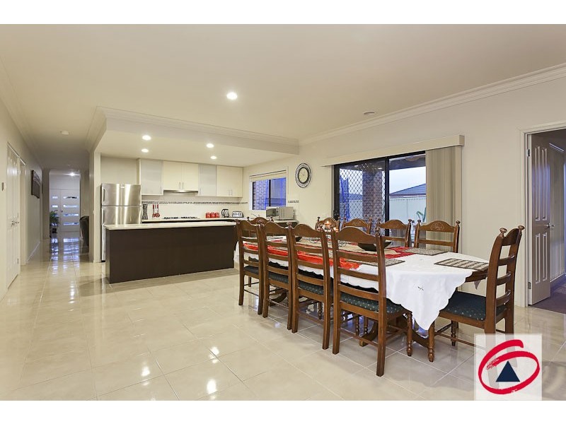 13 delft place, Pakenham VIC 3810
