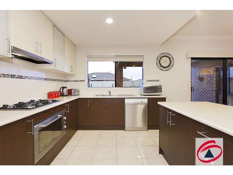 13 delft place, Pakenham VIC 3810