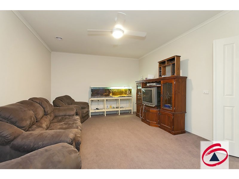13 delft place, Pakenham VIC 3810