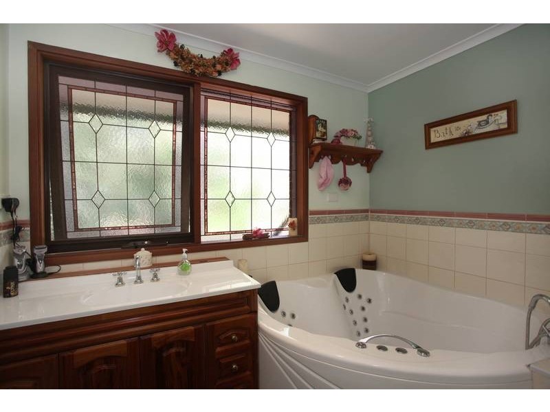 59 Koolbirra Road, Maryknoll VIC 3812