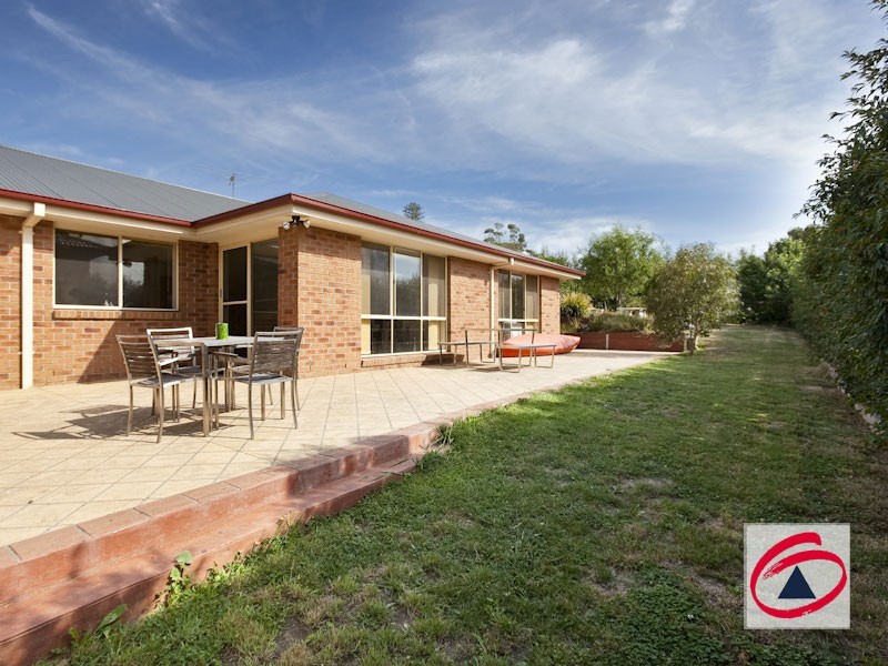 12 Overland Rise, Pakenham VIC 3810