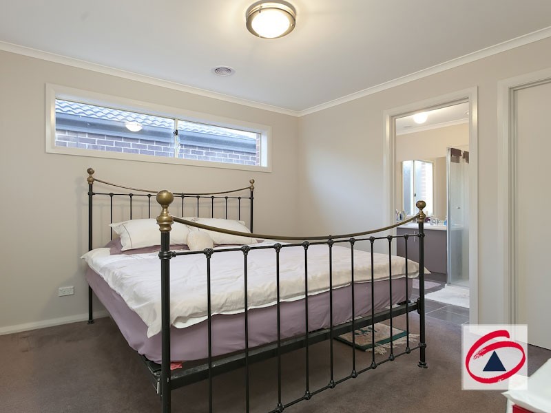 54 Tipperary Circuit, Pakenham VIC 3810