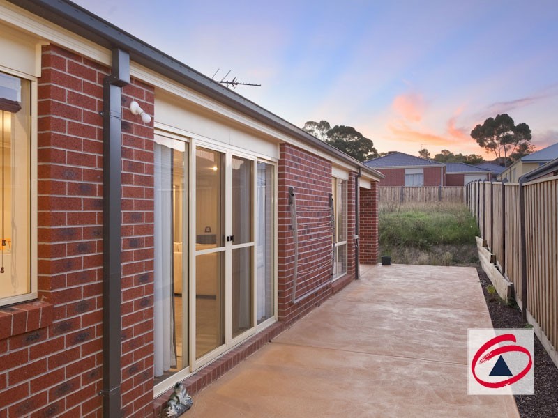 54 Tipperary Circuit, Pakenham VIC 3810