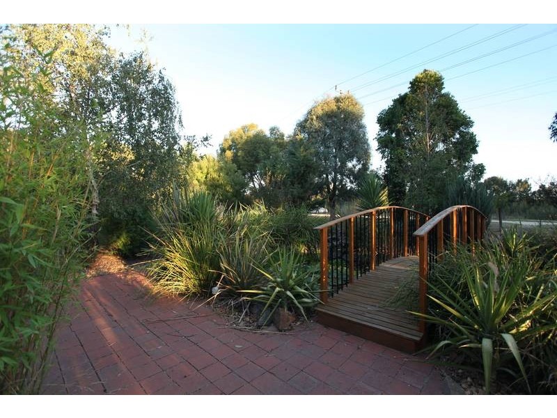 39 Riverside Avenue, Bunyip VIC 3815