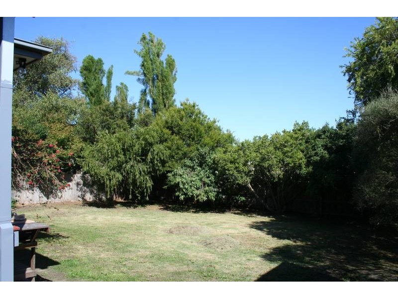 4 Inverness Close, Pakenham VIC 3810