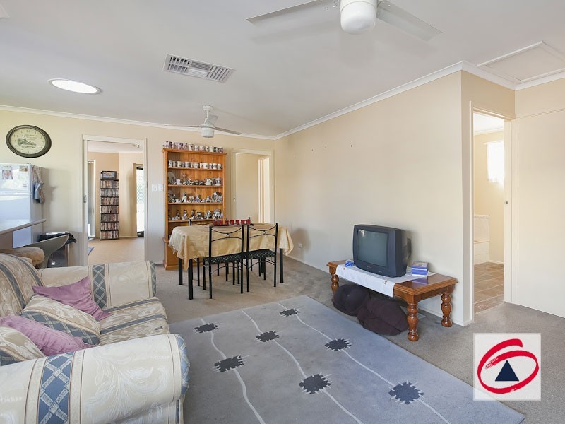 4 Inverness Close, Pakenham VIC 3810