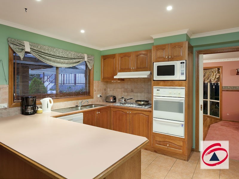 1 Rachael Court, Pakenham VIC 3810