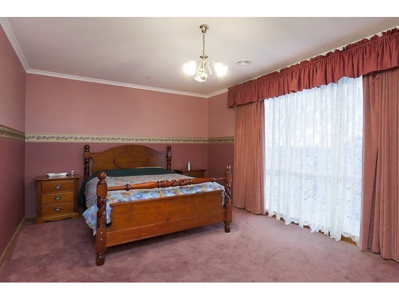 1 Rachael Court, Pakenham VIC 3810