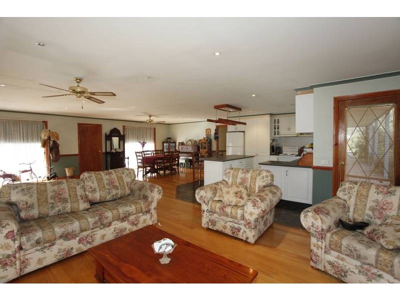 29 Mulcare Street, Nar Nar Goon VIC 3812