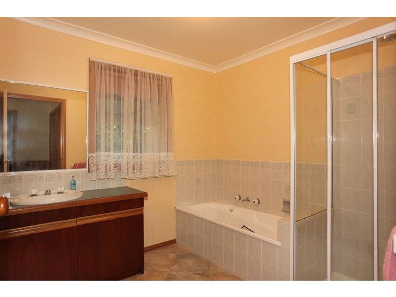 39 Mulcare Street, Nar Nar Goon VIC 3812