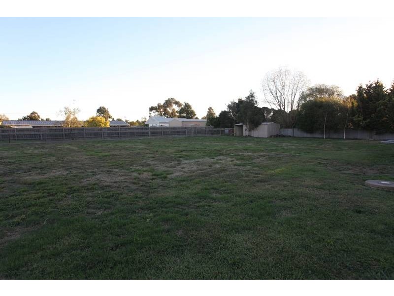 39 Mulcare Street, Nar Nar Goon VIC 3812