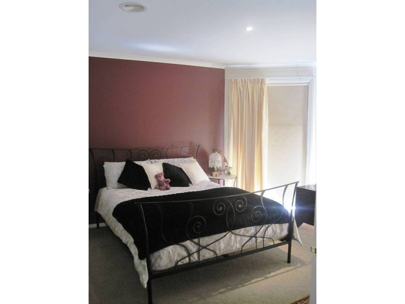 11 Shetland Court, Pakenham VIC 3810