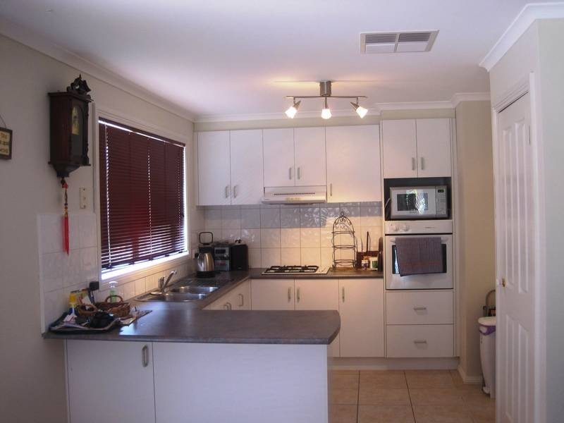 11 Shetland Court, Pakenham VIC 3810